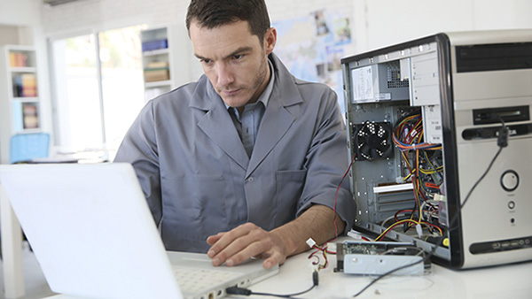 Un servicio de mantenimiento informático evita muchos problemas informáticos en las empresas